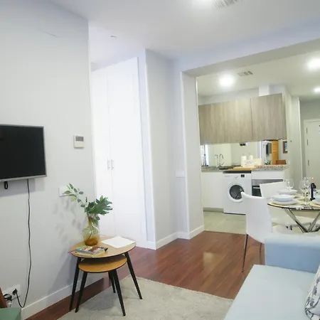 Apartamento Al Lado De Gran Via - Pink Madrid Exterior photo
