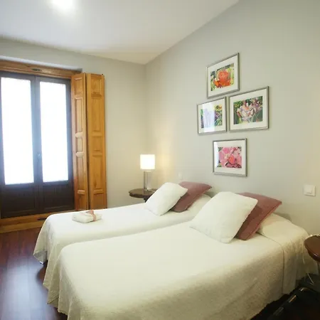 Apartamento Al Lado De Gran Via - Pink Madrid Exterior photo